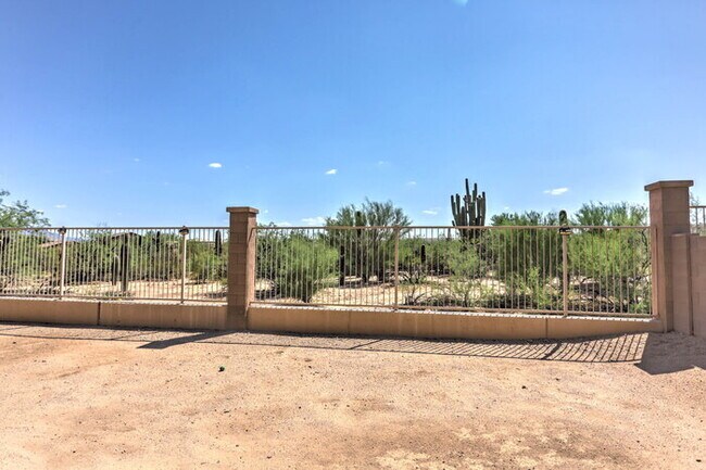 Building Photo - $750.00 MOVE-IN CREDIT TOWARDS FIRST MONTH RENT!!!!! Rancho Sahuarita