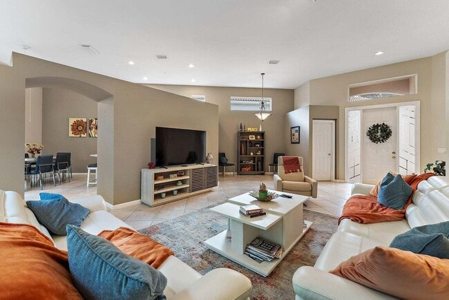 Building Photo - 155 Sunset Bay Dr