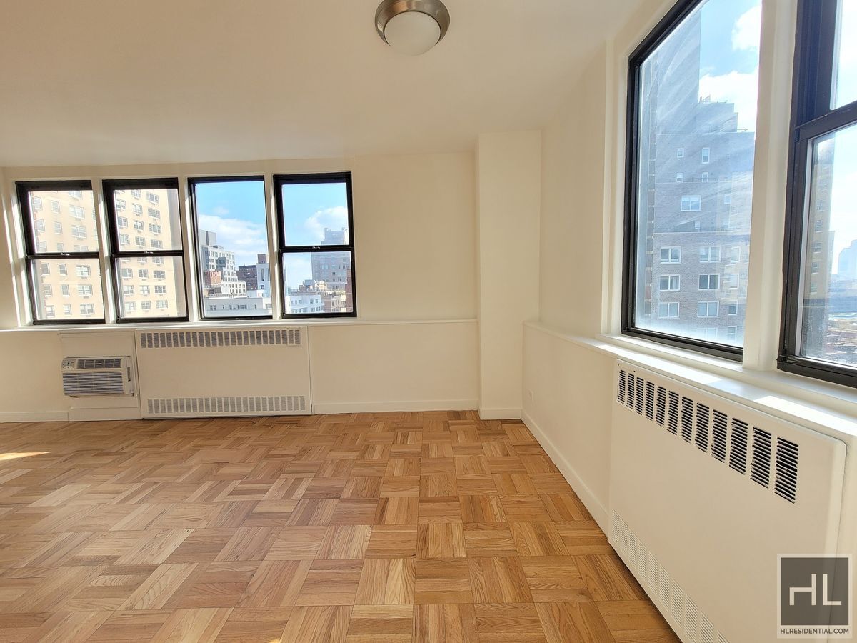 Building Photo - East 79th Street