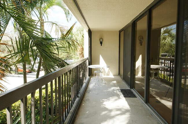 Building Photo - 2450 Presidential Way