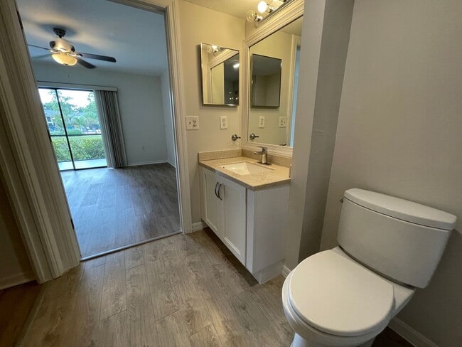 Building Photo - ANNUAL RENTAL - 2/2 CONDO IN ABBEY AT BERKSHIRE VILLAGE