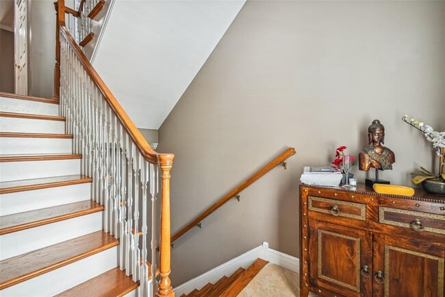 Building Photo - 1001 S Rome Ave