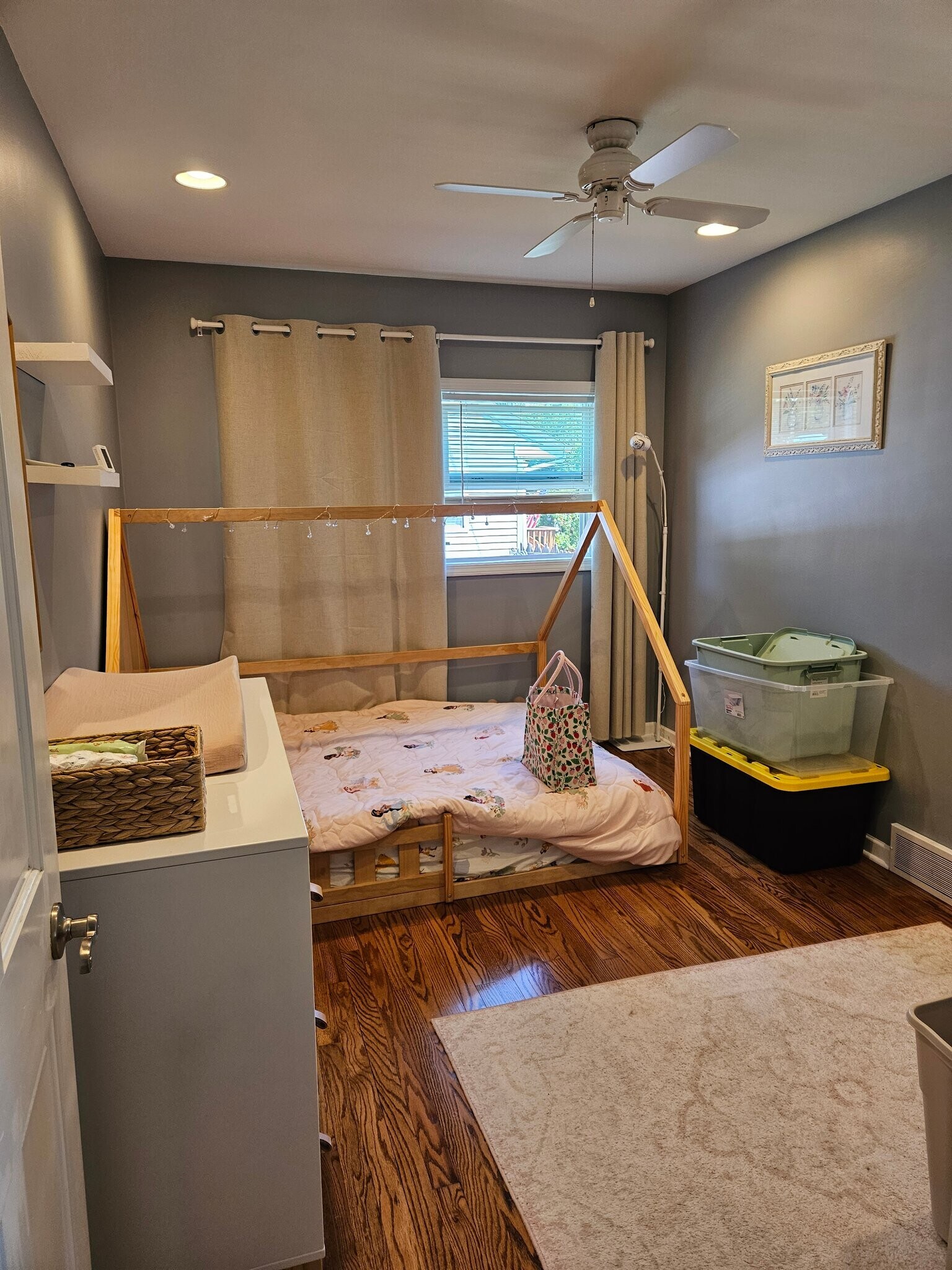 Building Photo - 4213 Riverview Dr