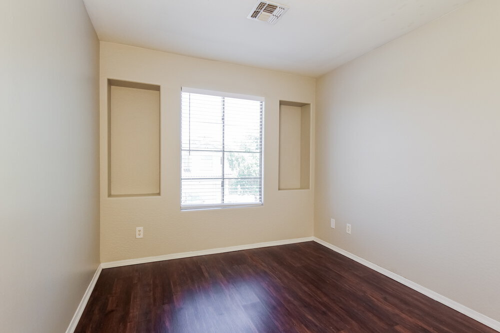 Building Photo - 9021 W Whyman Ave