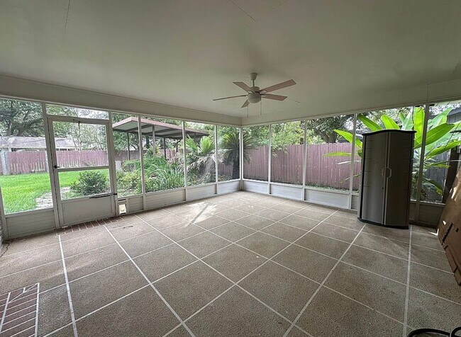 Building Photo - 214 Brentwood Blvd