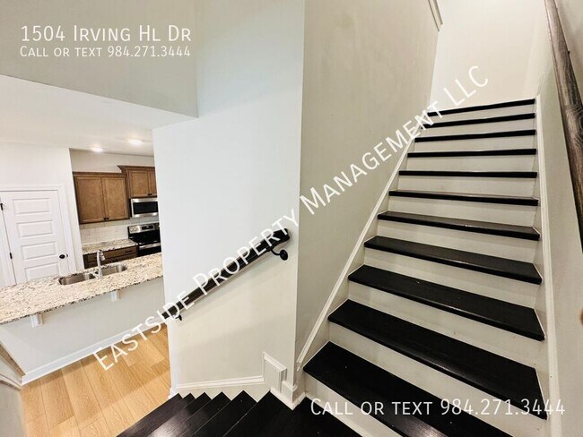 Building Photo - 1504 Irving Hl Dr