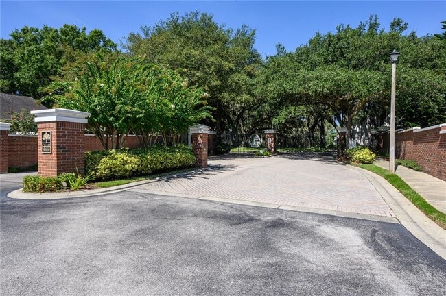 Building Photo - 1150 Vineland Pl