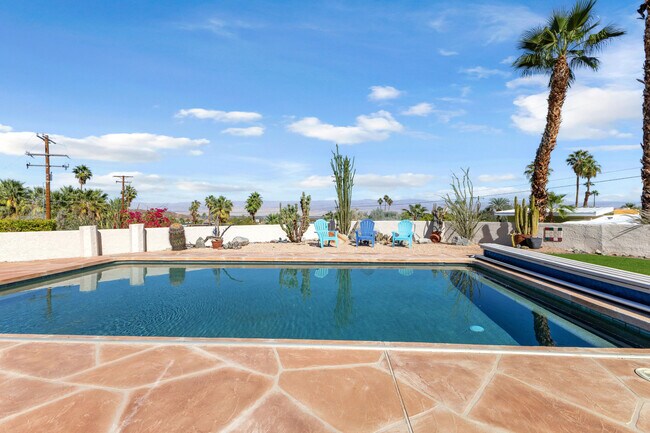 Building Photo - 39124 Channel Dr