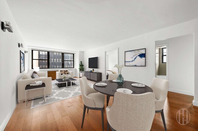 Building Photo - 225 E 36th St