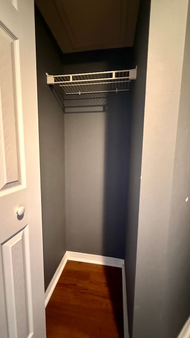 Building Photo - 2/2 First Floor with Garage + Lake View – Grand Isles