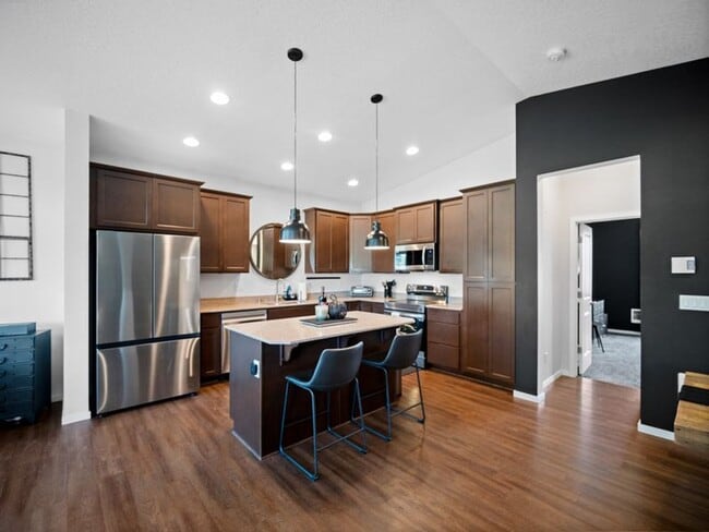 Building Photo - Desirable Kendall Yards Townhouse – Modern Living Near Downtown Spokane (Furnished)