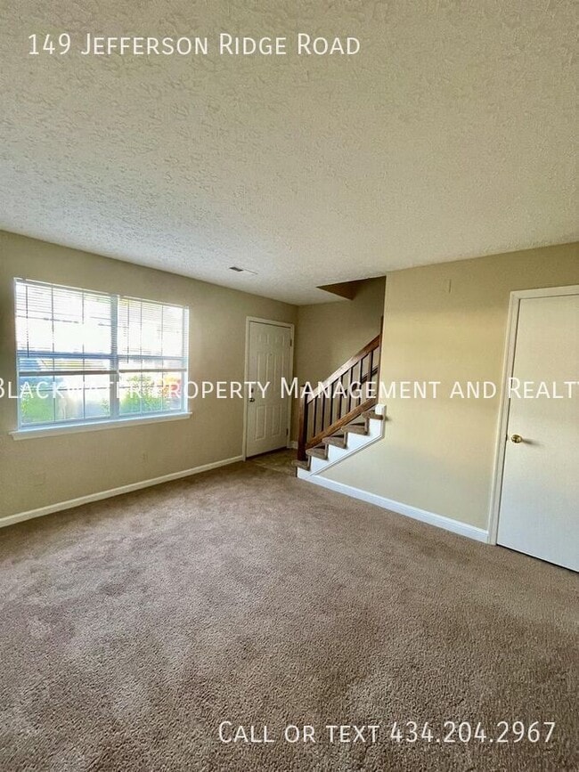 Building Photo - 149 Jefferson Ridge Rd