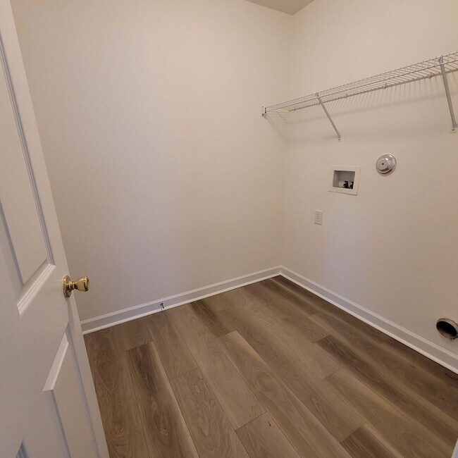 Building Photo - Wonderful 3 bedroom 2 bathroom home in Chesterbrook