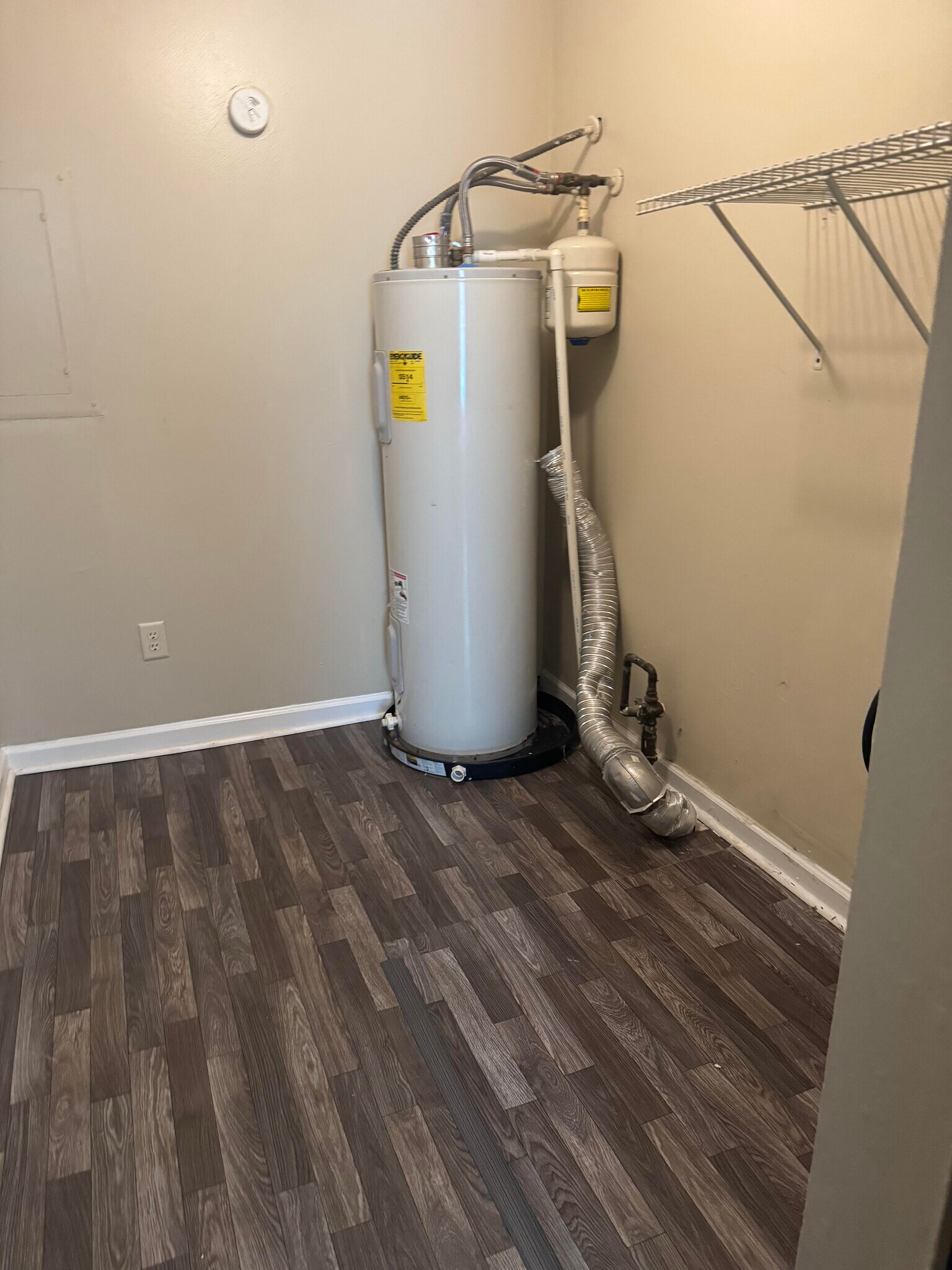 Building Photo - 3476 smyrna rd