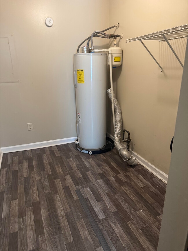 Building Photo - 3476 smyrna rd