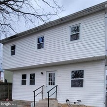 Building Photo - 62 Breckenridge St