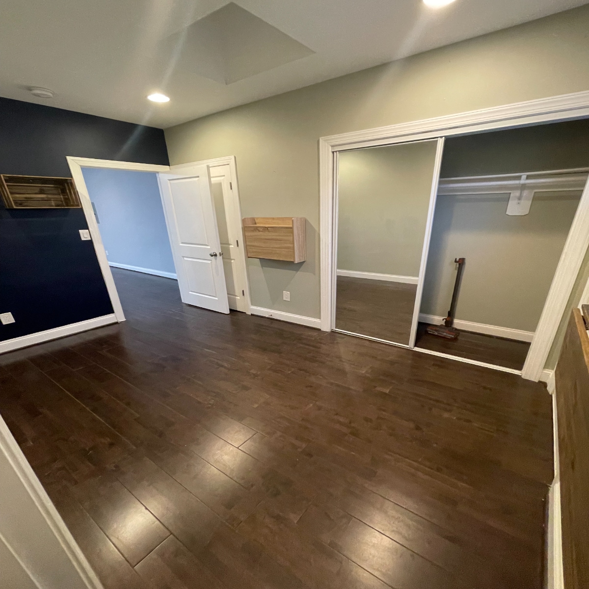 Building Photo - 1721 Trinidad Ave NE