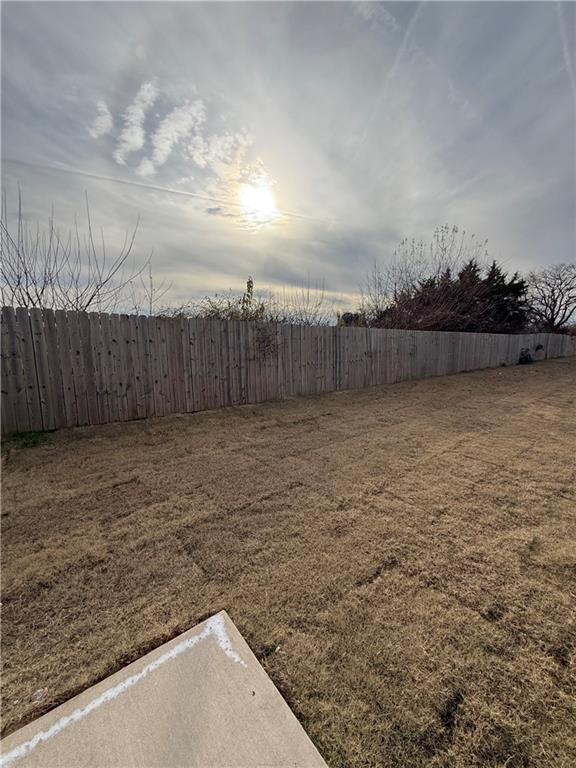 Building Photo - 851 Reading RR Ln