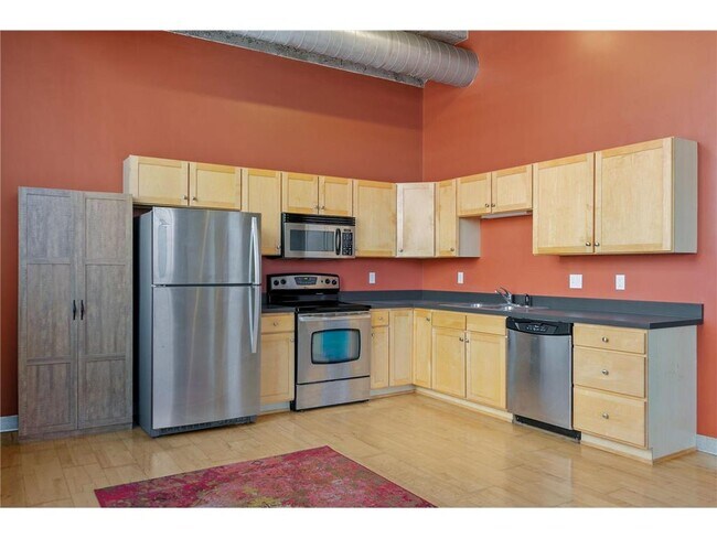 Building Photo - 521 S 7th St