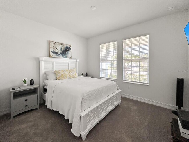 Building Photo - 18334 Serene Lk Lp