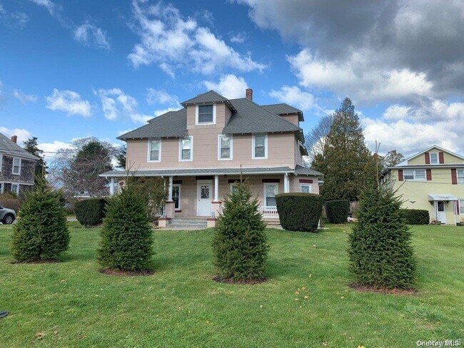 Primary Photo - 775 Hummel Ave