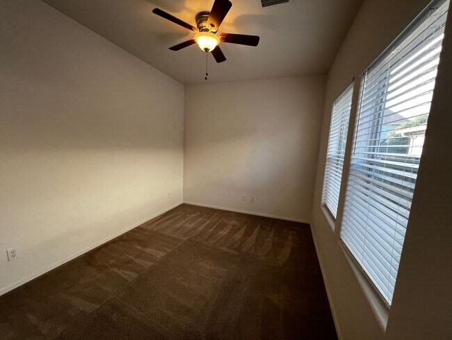 Building Photo - 12689 E Viento St