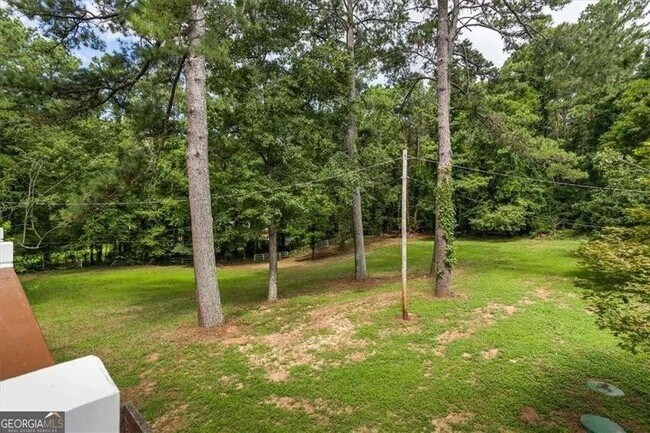 Building Photo - 724 Cowan Rd SE