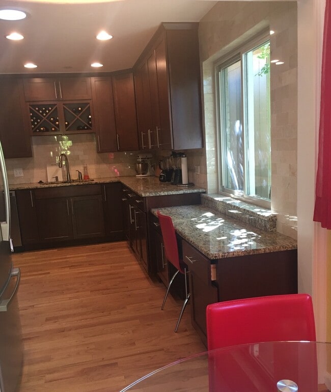 Building Photo - COMING SOON - Great Location - Close to Sw...