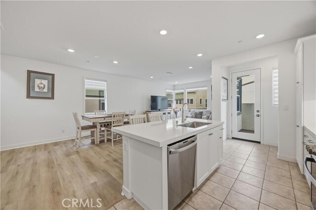 Building Photo - 259 Siena