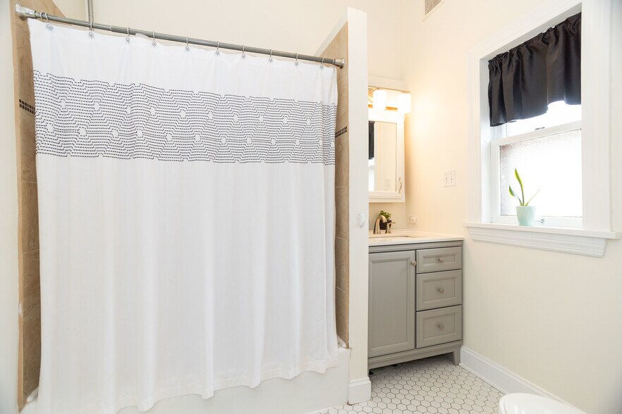 Bathroom - 1111 Superior Street