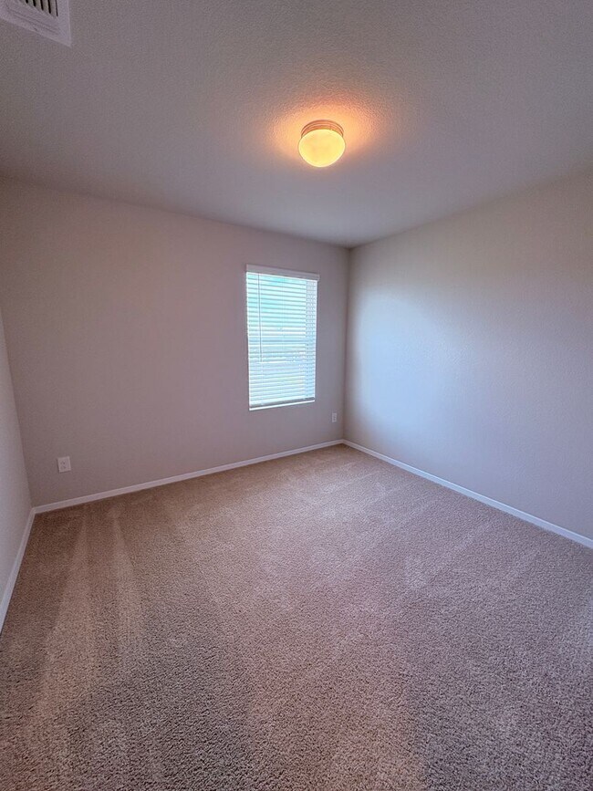 Building Photo - Brand New 4-Bedroom Home in Pflugerville –...