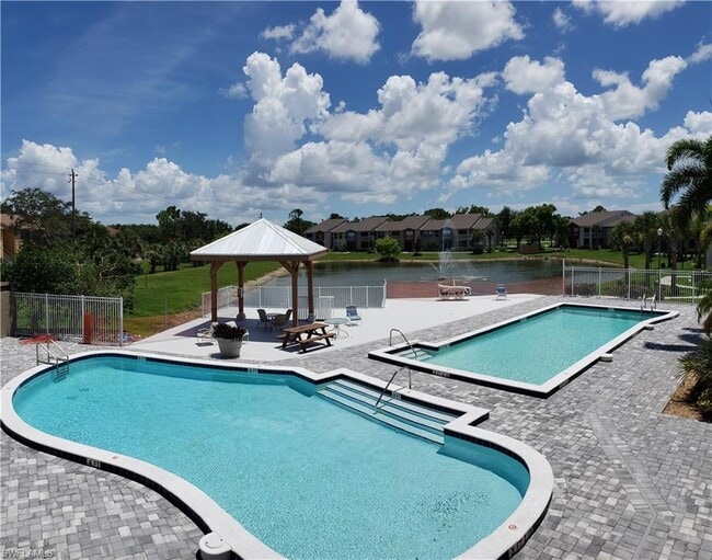 Building Photo - 194 Santa Clara Dr