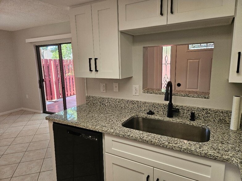 Kitchen - 39 Piney Branch Way