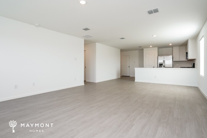 Building Photo - 3033 Tooley Dr