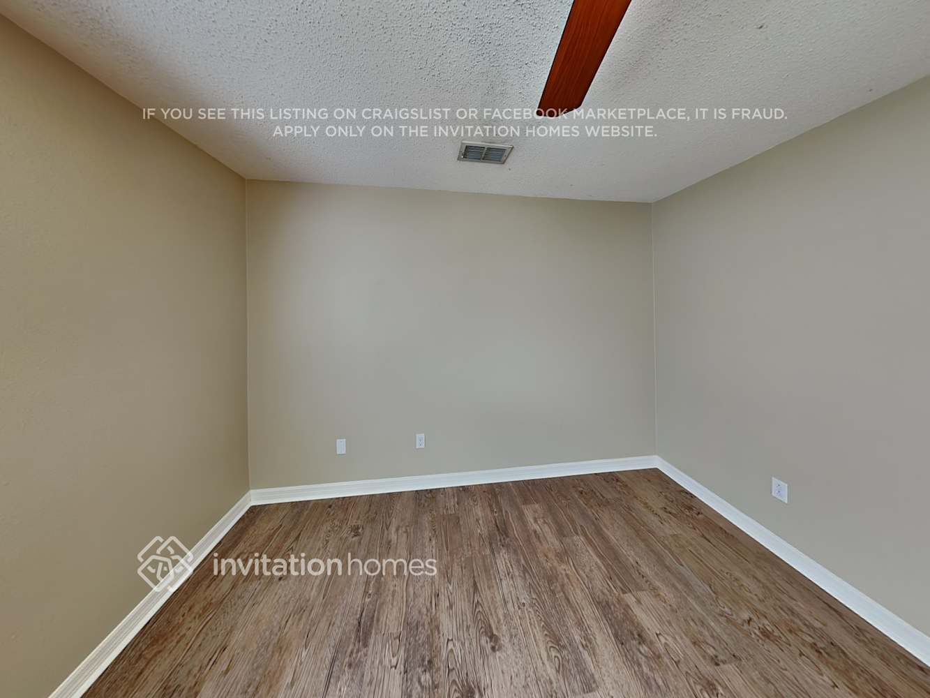 Building Photo - 4216 King Edward Dr