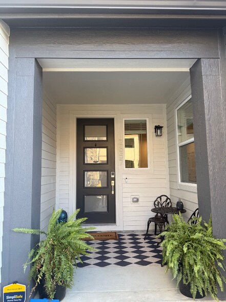 Building Photo - 2657 W 68th Pl