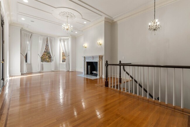 Building Photo - 23 Marlborough St