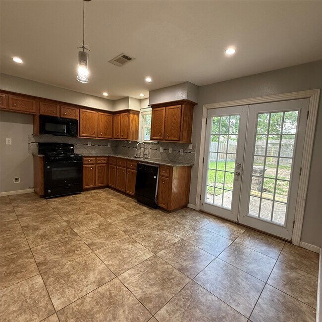 Building Photo - 509 Avondale Ln