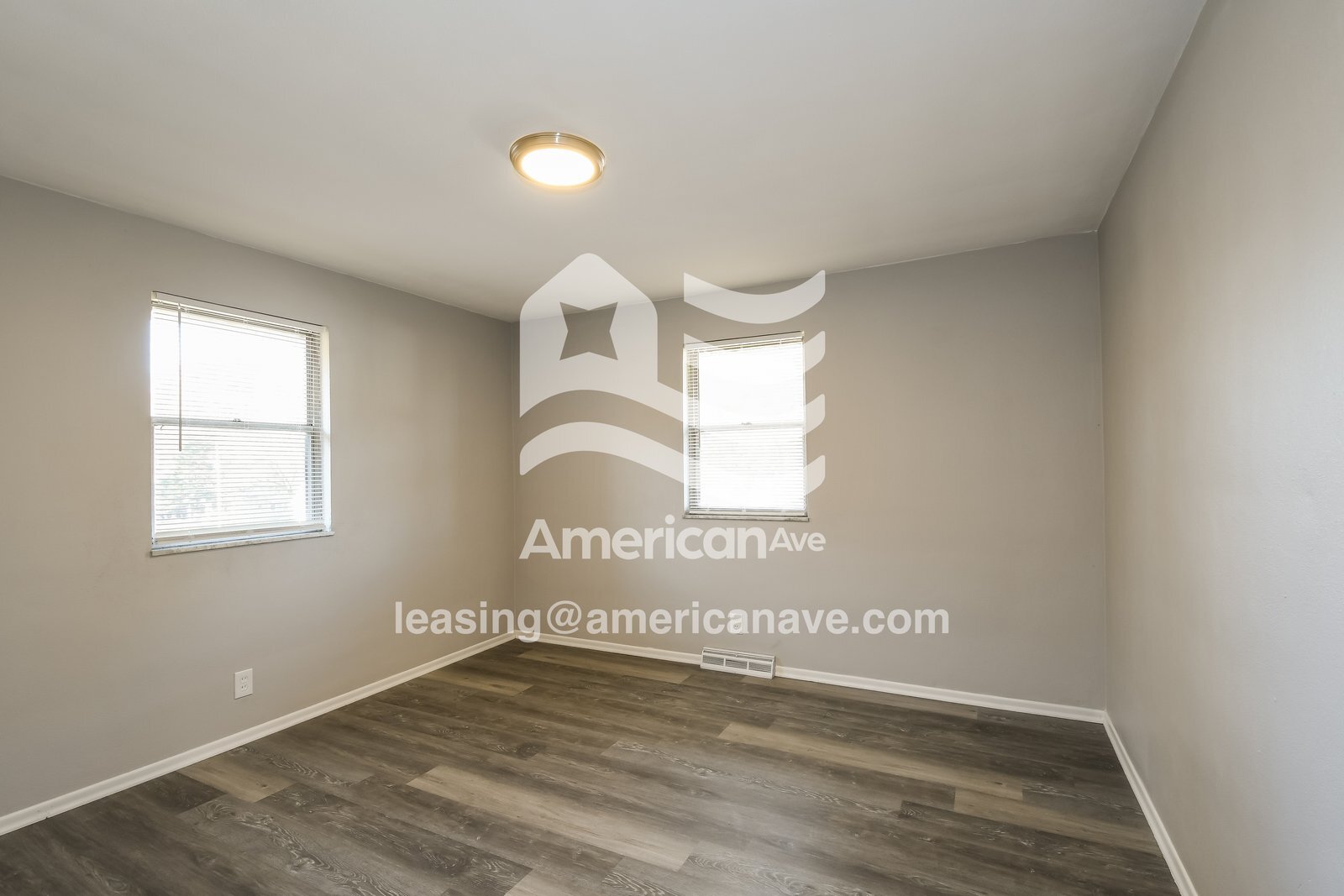 Building Photo - 630 W Adams St