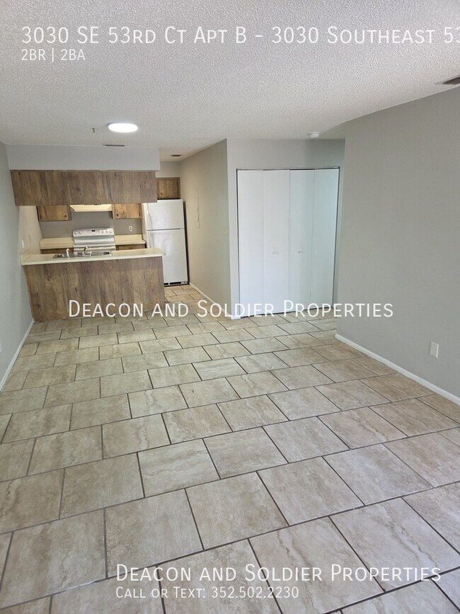 Building Photo - 3030 SE 53rd Ct