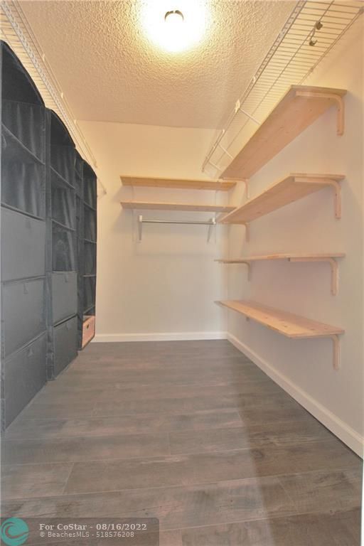 Building Photo - 10134 Boca Woods Ln