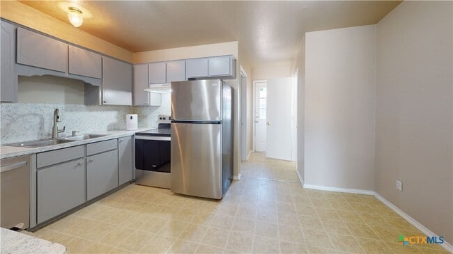 Building Photo - 4302 Jeff Scott Dr