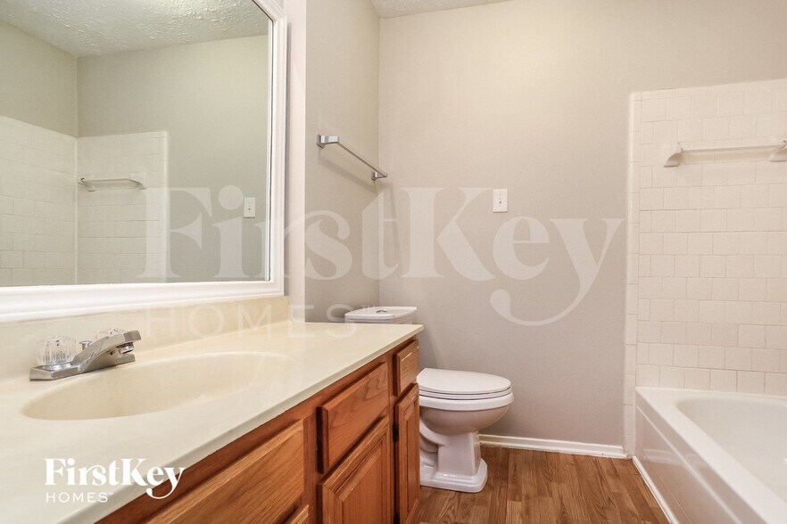 Building Photo - 21226 Waymare Ln