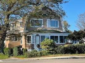 Building Photo - 593 Quincy Shore Dr