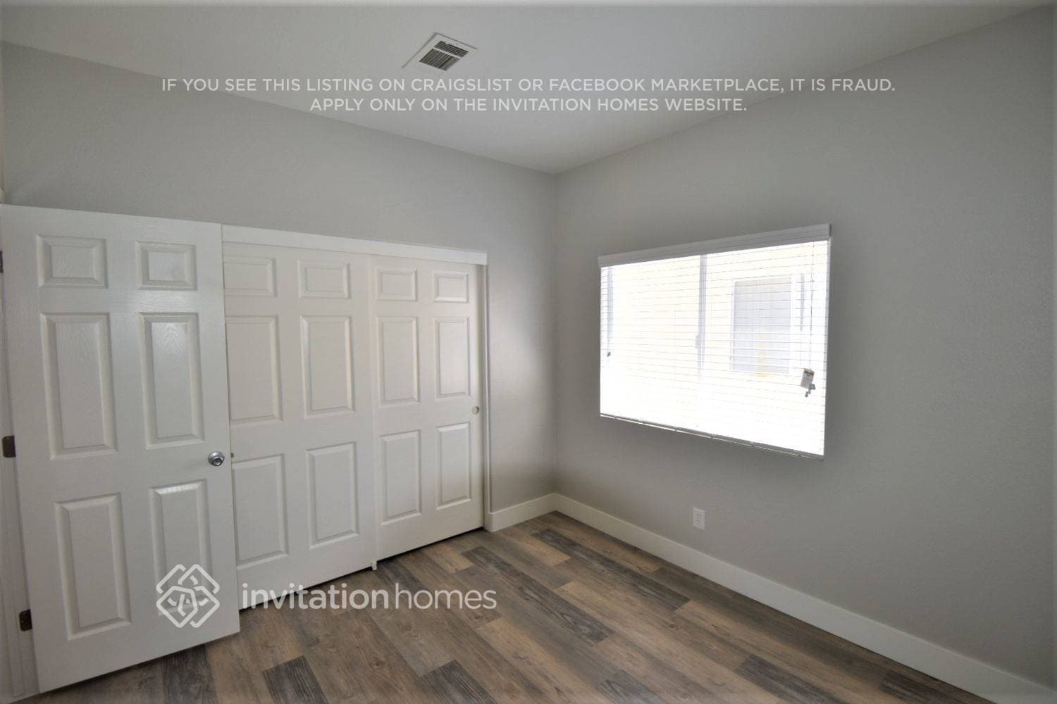 Building Photo - 3933 Country Lights St