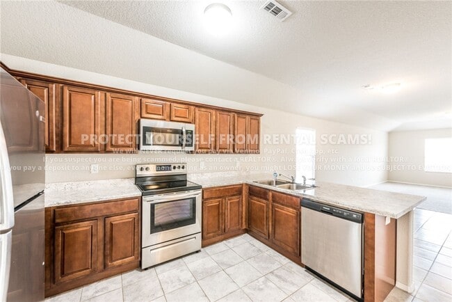 Building Photo - 5079 W Claxton Cir