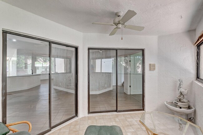 Building Photo - 205 Sea Oats Dr