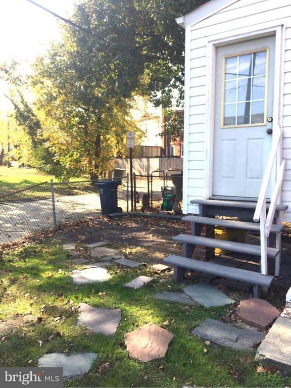 Building Photo - 531 E Bellefonte Ave