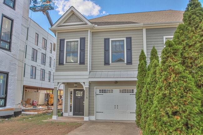 Building Photo - 1319B Pillow St