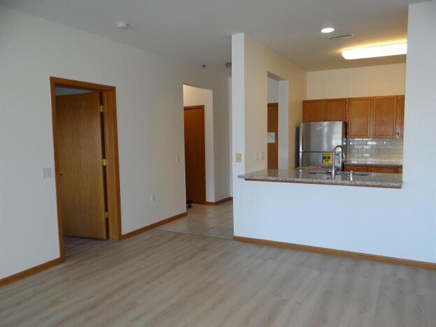 Primary Photo - 301 Harbour Town Dr